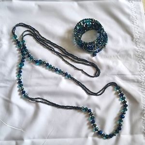 Blue and Teal beaded jewelry set